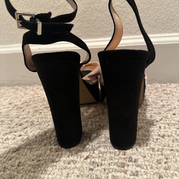 Chic platform sandals - Picture 3 of 5